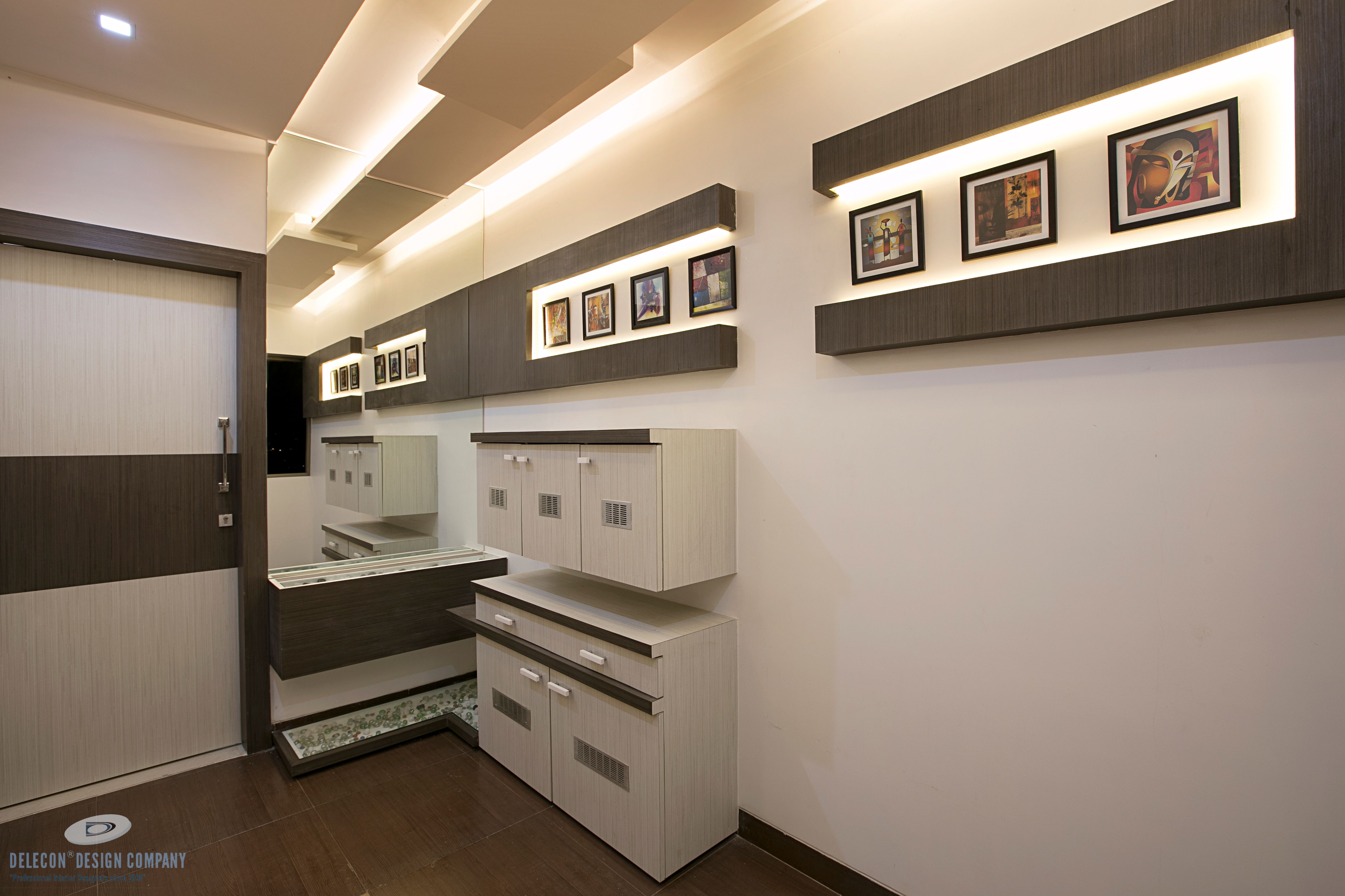 Main entrance wall and foyer detailing in Kharghar 3BHK