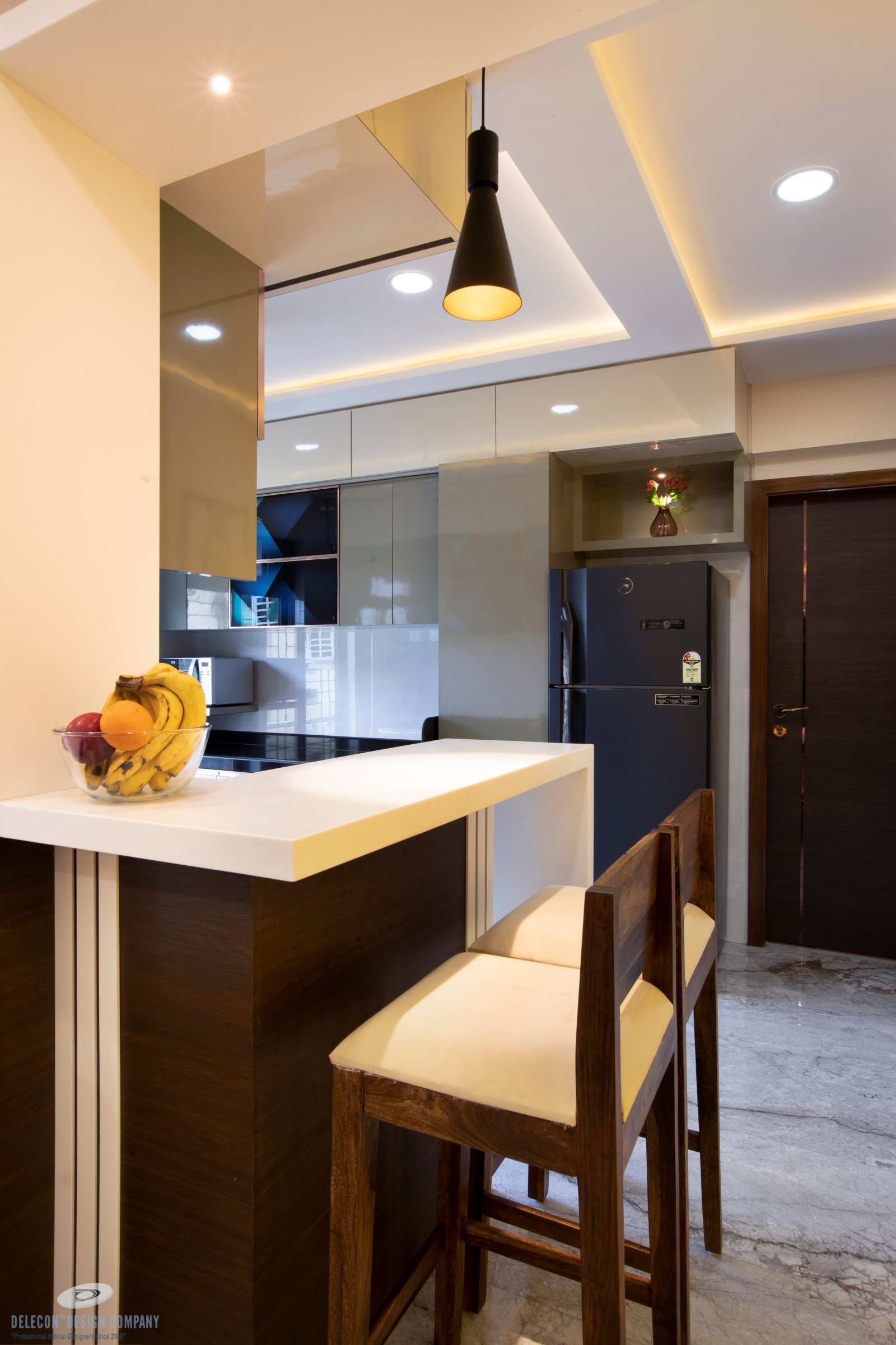 Compact breakfast counter design in Navi Mumbai residence