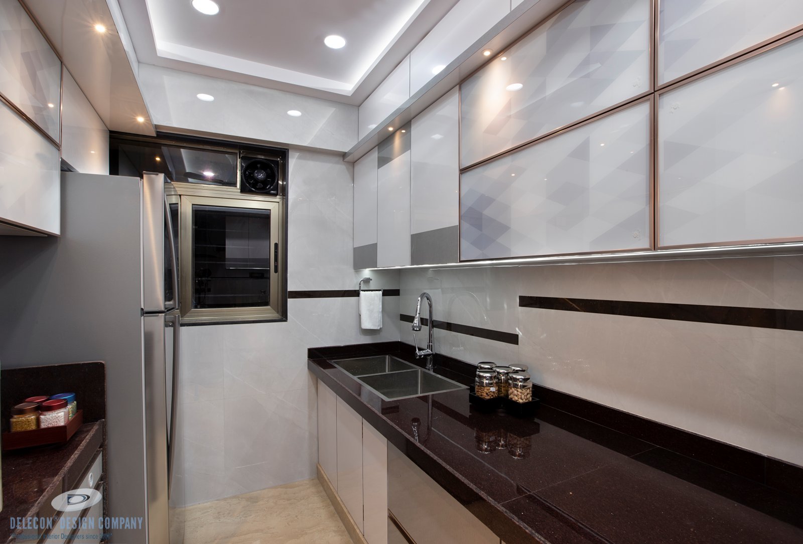 Modular kitchen design in Navi Mumbai by DeleconKitchens.com